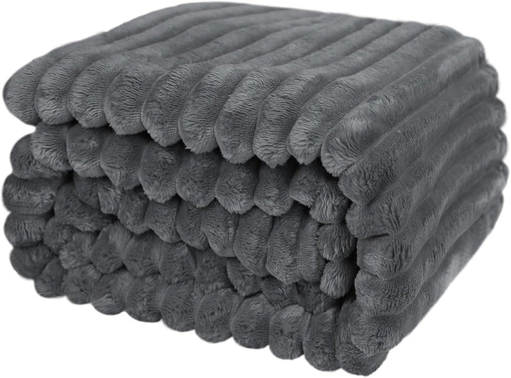 Pătură confortabilă 200X230 Cm - Pătură caldă și pufoasă pentru cuvertură de pat și canapea Pătură pentru mamă, femei și iubită (bej, 200X230Cm) Paturi si Cuverturi KEAYOO Gri închis 150X200Cm