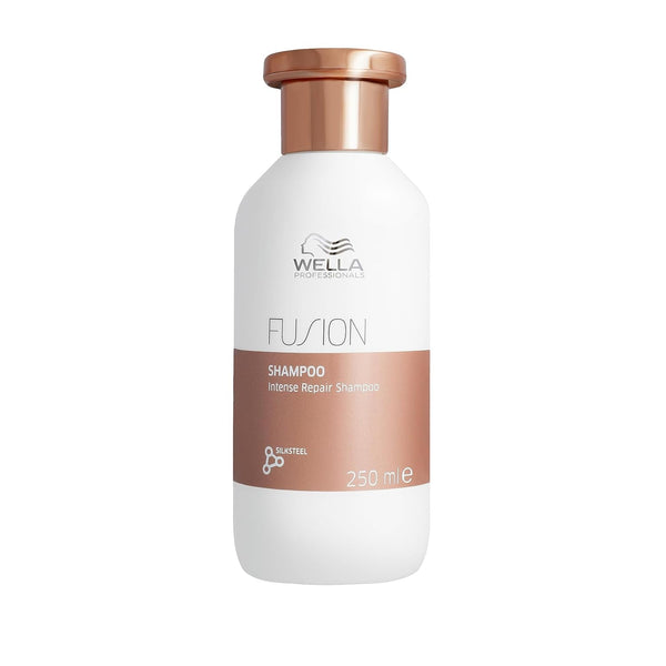 Wella Professionals Fusion Intense Repair - Îngrijire profesională pentru părul rupt Duș și baie Wella Sampon 250 ml