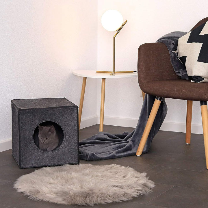 Peșteră pentru pisici Lionto, din fetru rezistent, potrivită pentru rafturile Kallax și alte sisteme de rafturi, 33 x 37 x 33 cm, pat pliabil în formă de cub, independentă, ușor de întreținut, cu pernă confortabilă, gri închis
