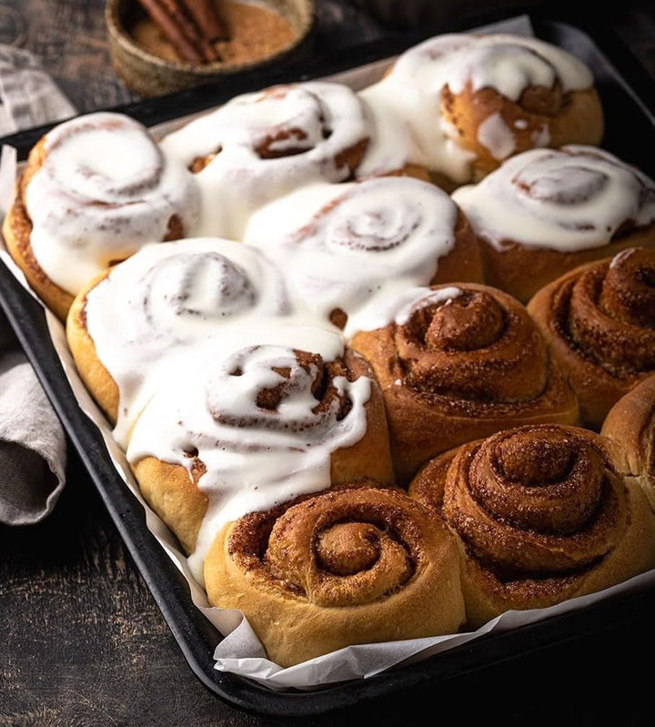 Glazură RUF gata de utilizare, poate fi folosită imediat fără amestecare, glazură pentru biscuiți și prăjituri, ca glazură de zahăr de bază sau pentru colorare și aromatizare, 1 x 150g (pachet de 4) Pasta de zahar Naty Shop